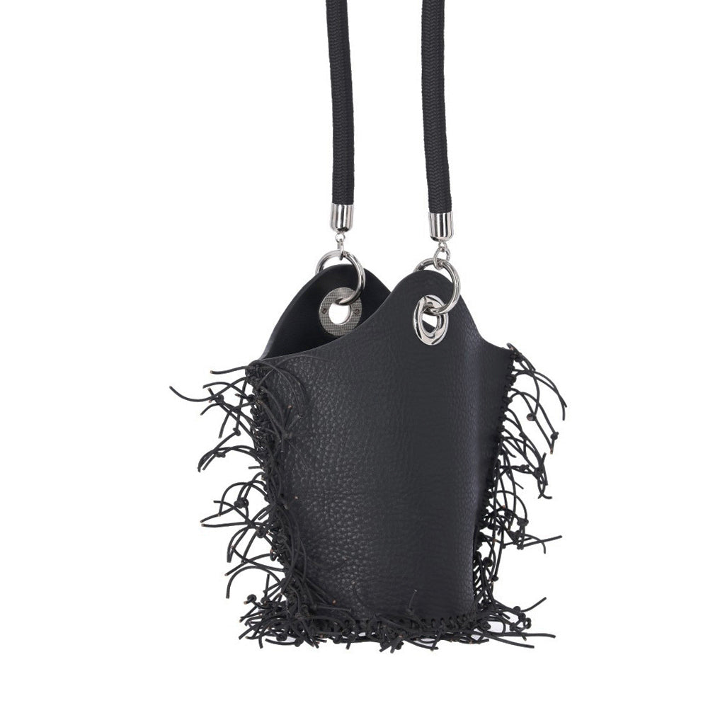 PÚA BUCKET BAG // Black bison