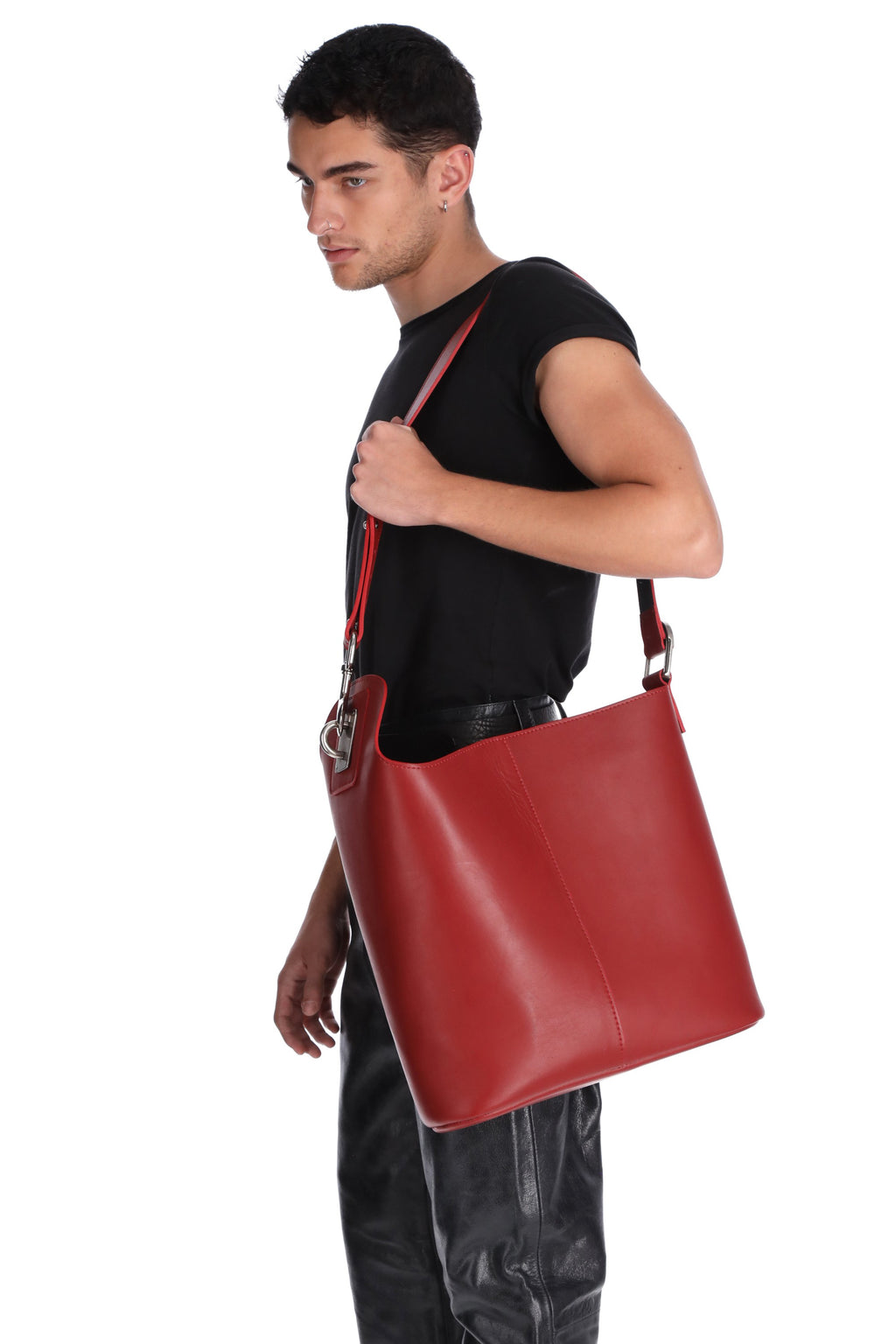 BOLSO BUCKET MONTURA // Ruby Red