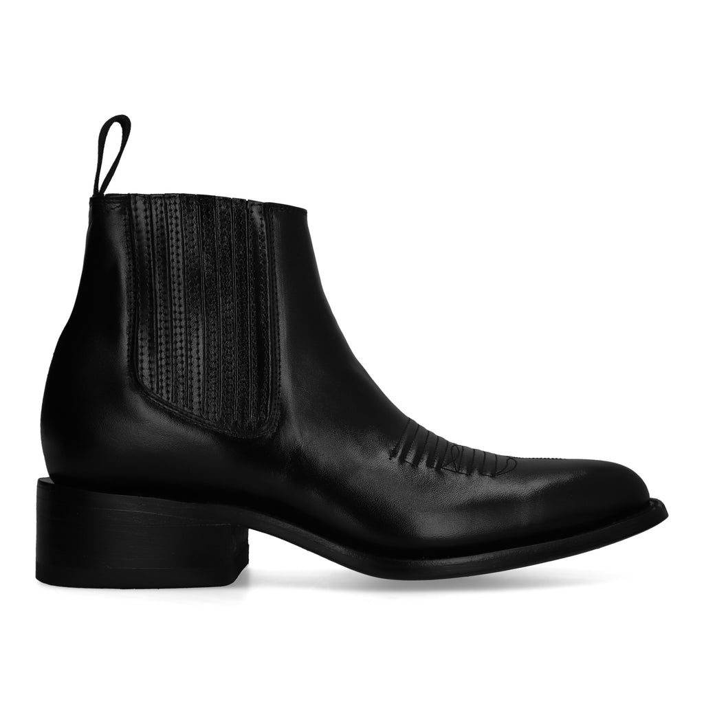 COWBOY'S CUT // Oval glossy black