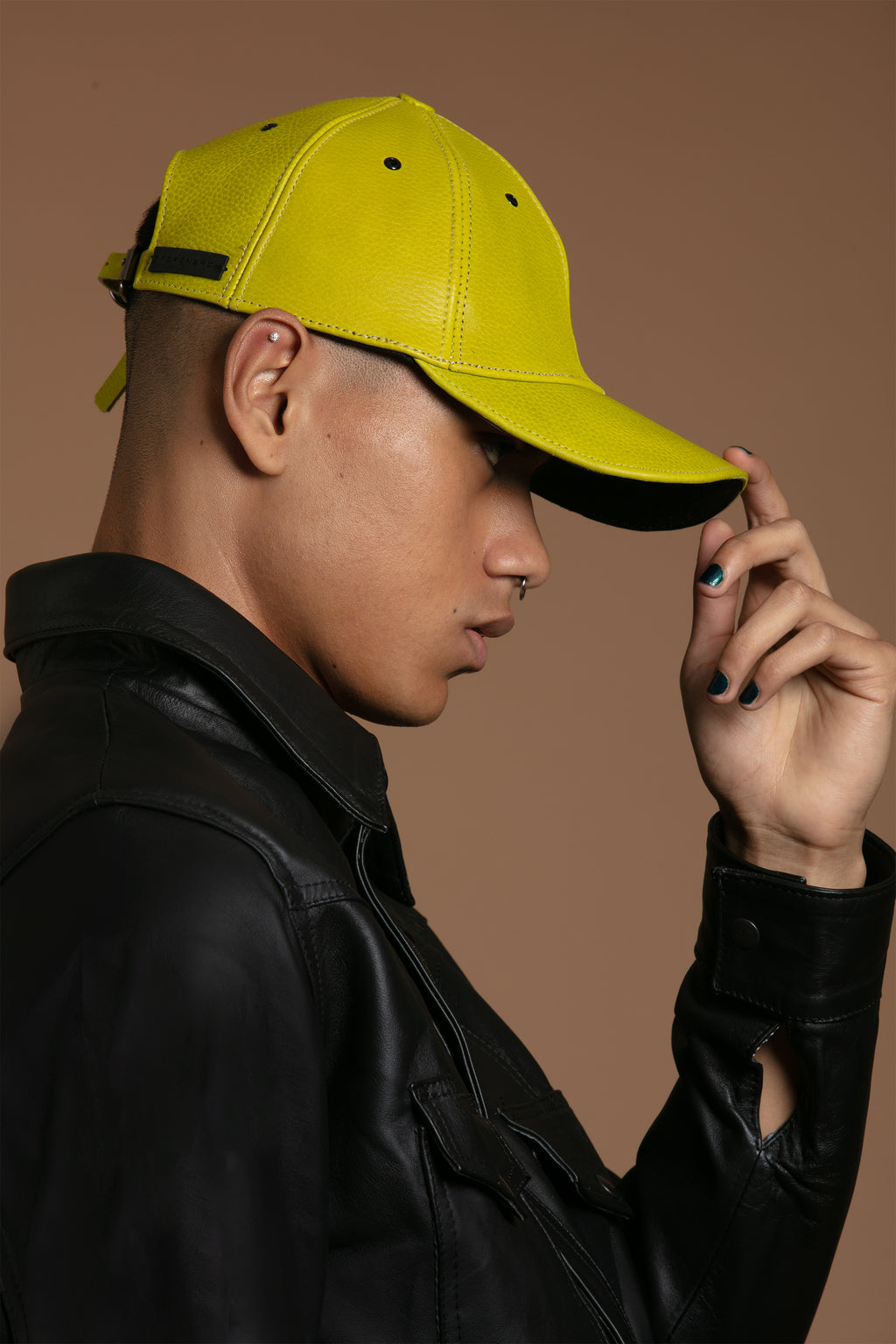 S P O R T  leather caps